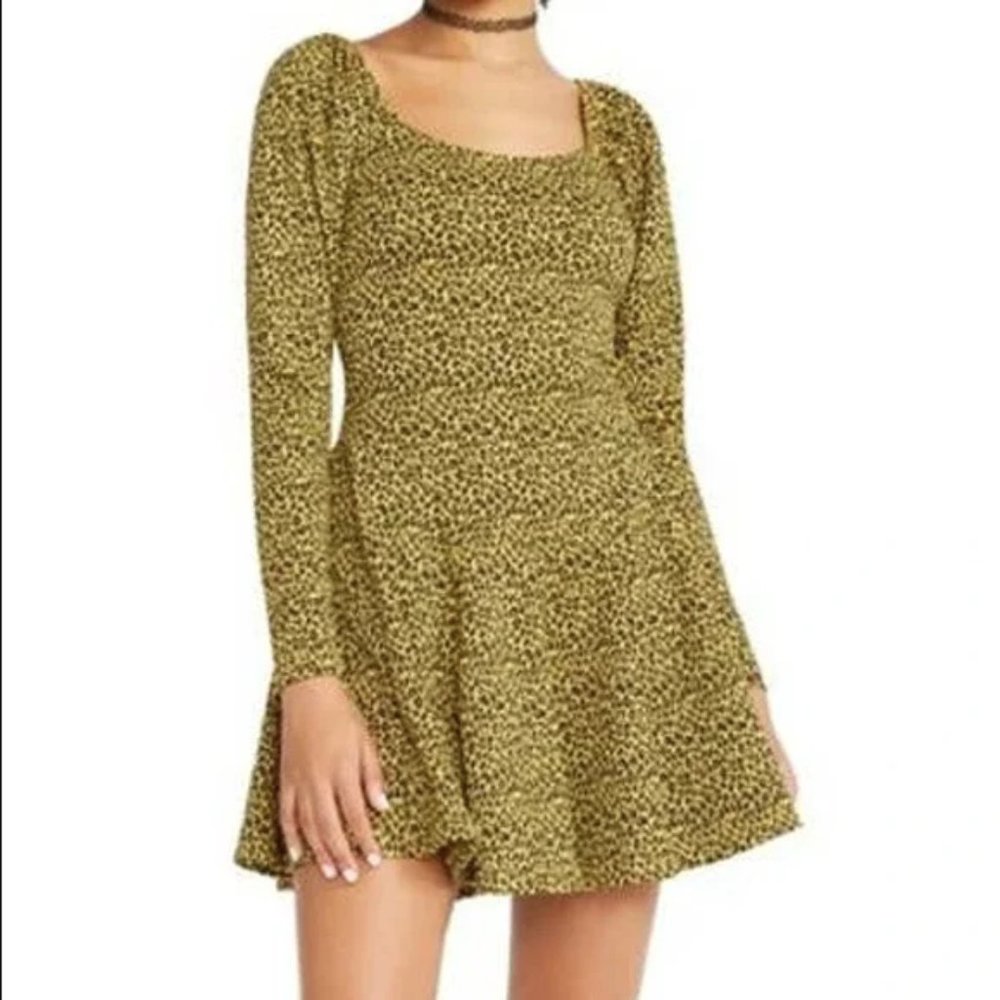 Betsey Johnson Cheetah Dress Mini Sweater Large